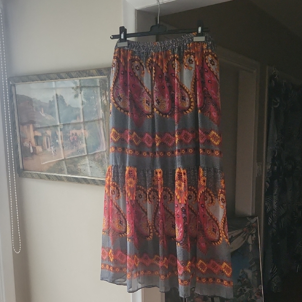 M28  Bohemian vintage paisley maxi lined skirt Red, gray, orange, pink, yellow